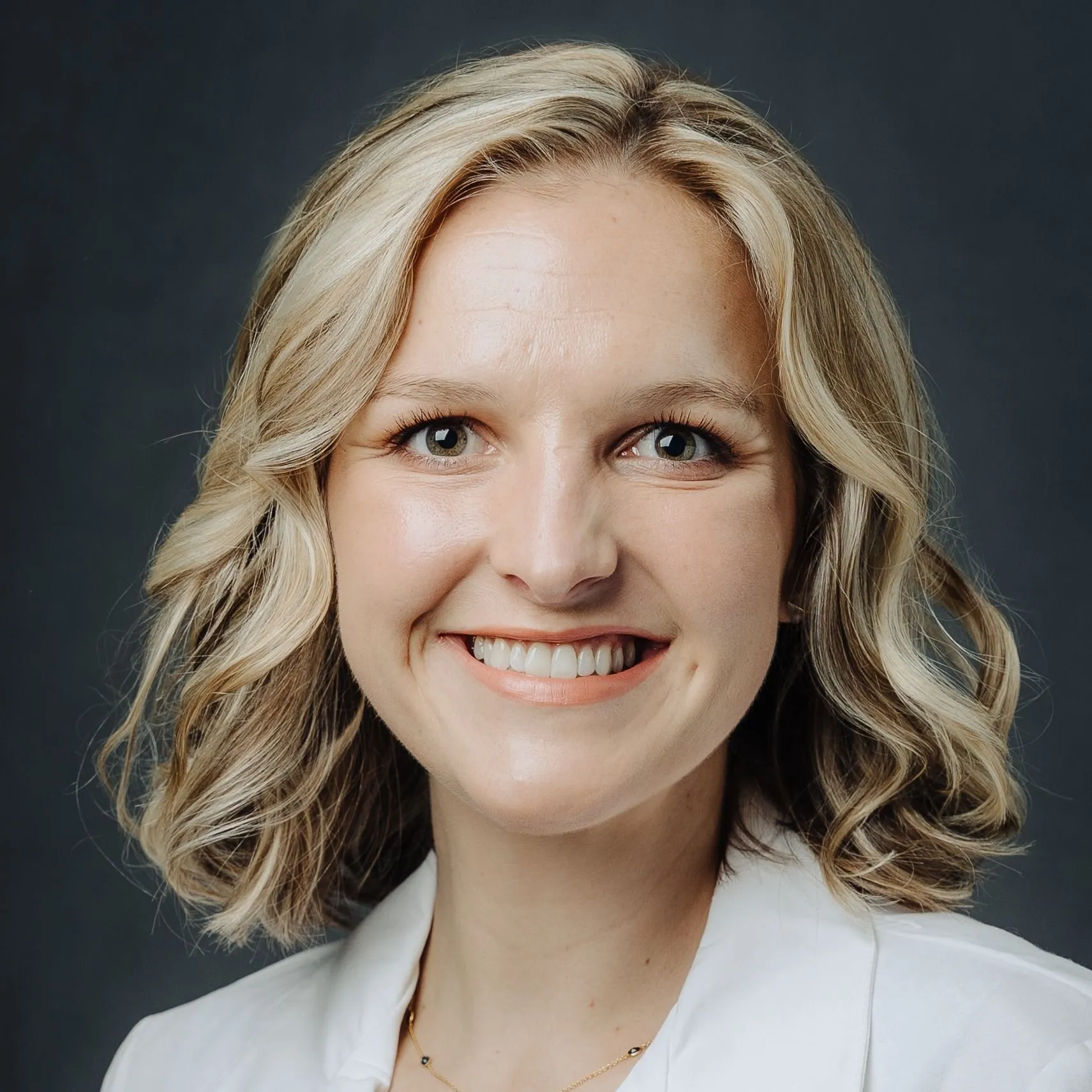 Dr Sierra Bishop Dr Sierra Bishop
